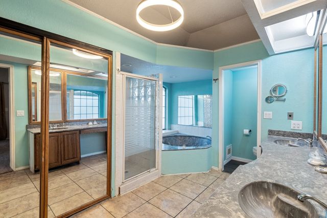 5422 Peninsula Way, Garland, TX 75043