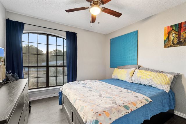 5422 Peninsula Way, Garland, TX 75043