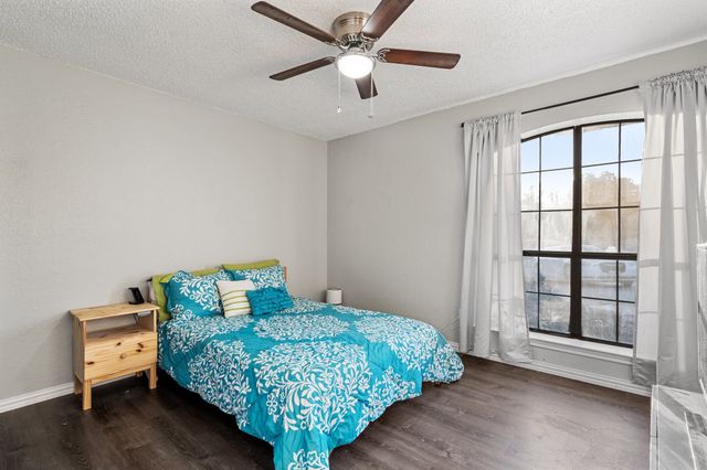 5422 Peninsula Way, Garland, TX 75043