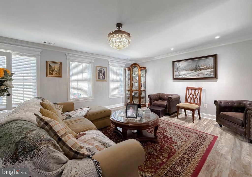 Image 11 of property listing at 30150 HUNTT RD, Mechanicsville, MD 20659