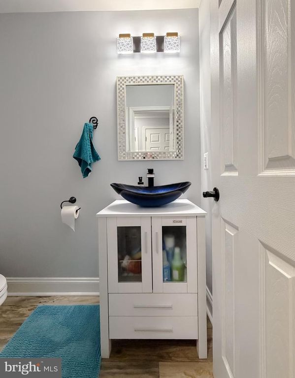 Image 22 of property listing at 30150 HUNTT RD, Mechanicsville, MD 20659