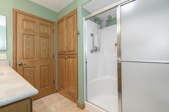 2649 Oak Knoll DRIVE, Jackson, WI 53037
