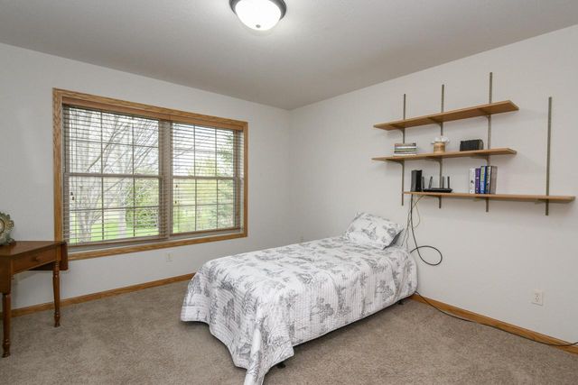 2649 Oak Knoll DRIVE, Jackson, WI 53037