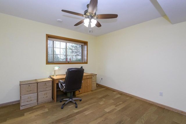 2649 Oak Knoll DRIVE, Jackson, WI 53037