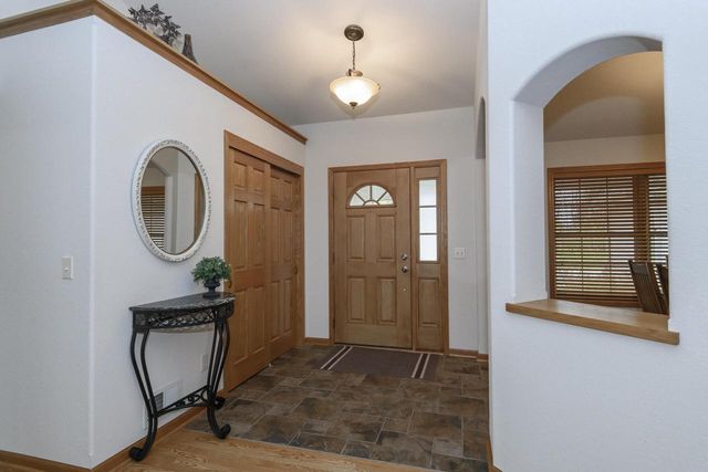 2649 Oak Knoll DRIVE, Jackson, WI 53037
