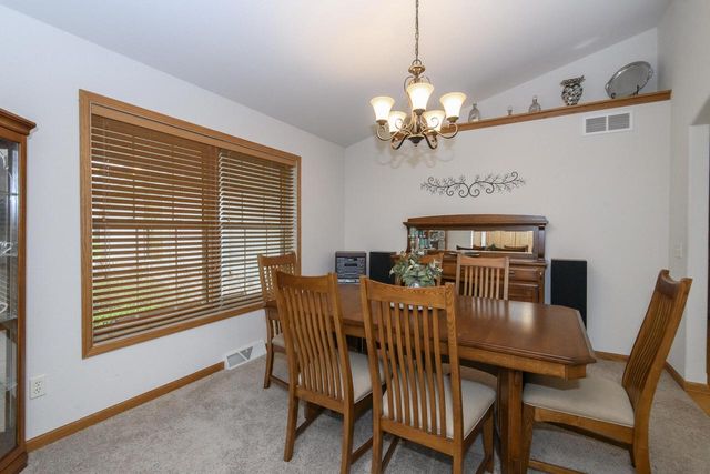 2649 Oak Knoll DRIVE, Jackson, WI 53037