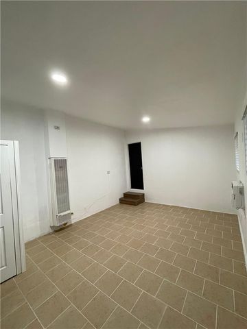 369 E Avenue R4, Palmdale, CA 93550