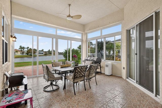 544 SW Lake Manatee Way, Port St. Lucie, FL 34986