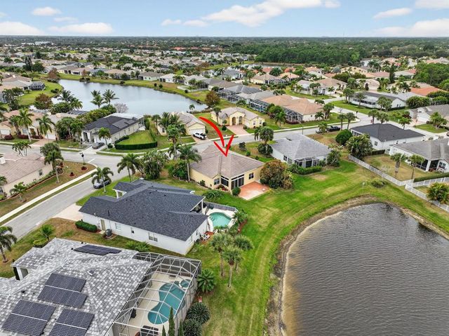 544 SW Lake Manatee Way, Port St. Lucie, FL 34986