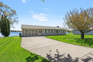 380 Whispering Oaks Drive, Egelston Twp, MI 49442