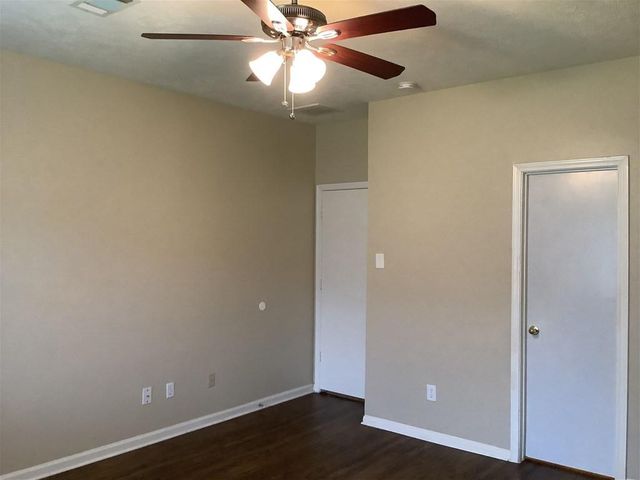 1423 Hunter Green Lane, Fresno, TX 77545
