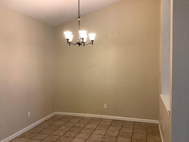 1423 Hunter Green Lane, Fresno, TX 77545