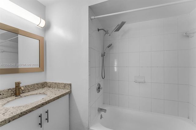 15416 SW 85th Ter 180, Miami, FL 33193