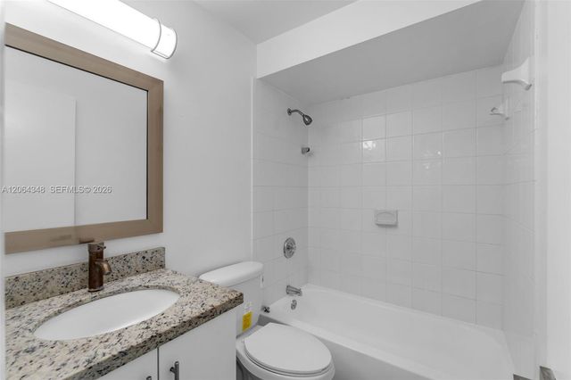 15416 SW 85th Ter 180, Miami, FL 33193