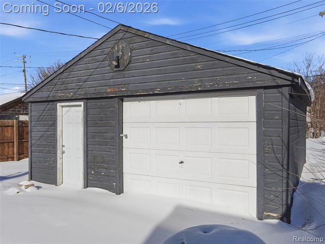 13985 Toepfer Road, Warren, MI 48089