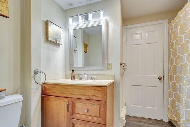 1401 Great Pond Rd 6, North Andover, MA 01845