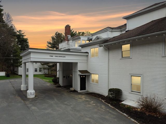 1401 Great Pond Rd 6, North Andover, MA 01845