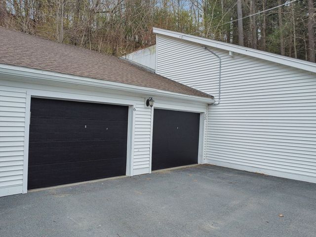 1401 Great Pond Rd 6, North Andover, MA 01845