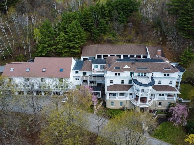 1401 Great Pond Rd 6, North Andover, MA 01845