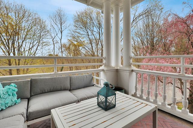 1401 Great Pond Rd 6, North Andover, MA 01845