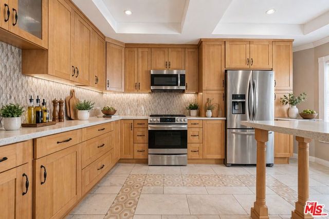 14937 Dickens Street 109, Sherman Oaks, CA 91403