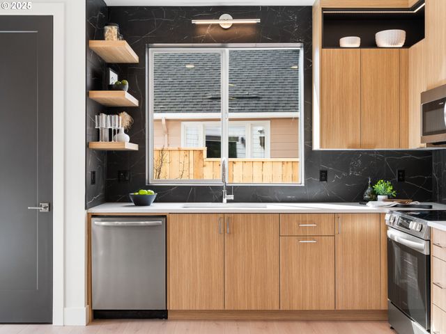 5169 Se 28th Ave 1, Portland, OR 97202