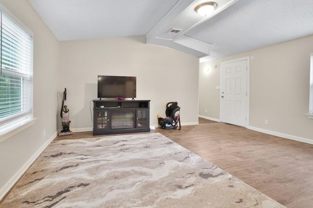 13463 3rd Street, Splendora, TX 77372