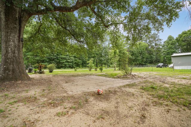 13463 3rd Street, Splendora, TX 77372