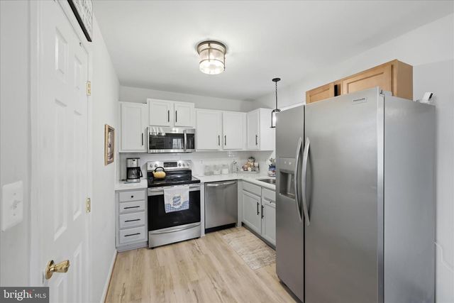 73 EISENHOWER CIR, Inwood, WV 25428