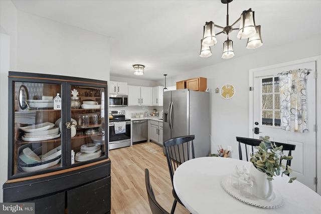 73 EISENHOWER CIR, Inwood, WV 25428