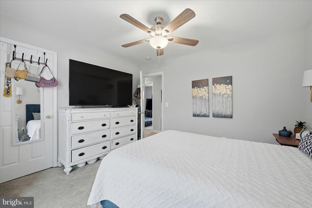 73 EISENHOWER CIR, Inwood, WV 25428