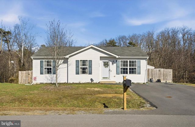 73 EISENHOWER CIR, Inwood, WV 25428