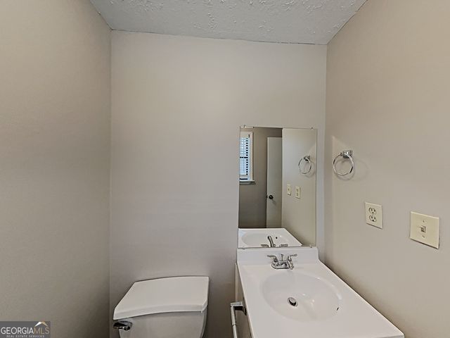 3271 Mixon Way, Stone Mountain, GA 30087