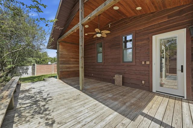 20 Ash Park Drive, Coldspring, TX 77331