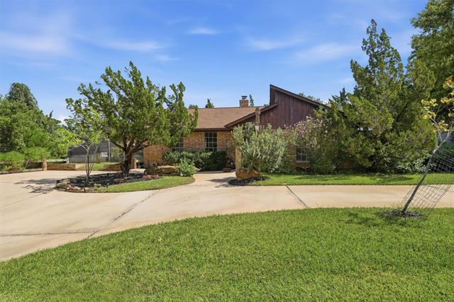 20 Ash Park Drive, Coldspring, TX 77331