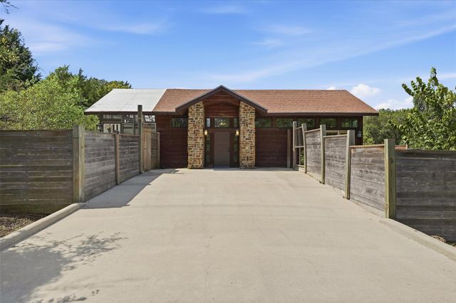 20 Ash Park Drive, Coldspring, TX 77331