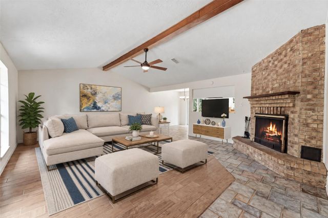 20 Ash Park Drive, Coldspring, TX 77331