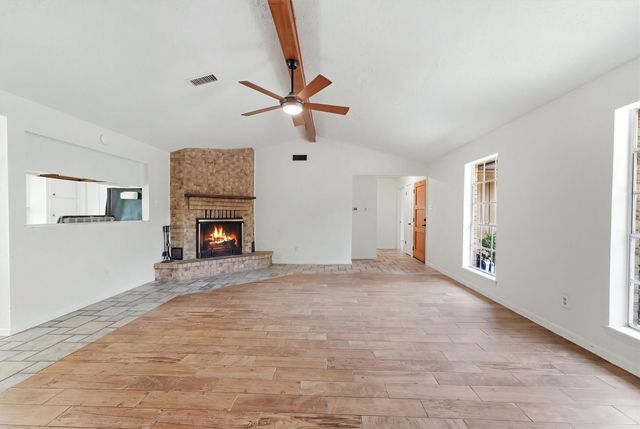 20 Ash Park Drive, Coldspring, TX 77331