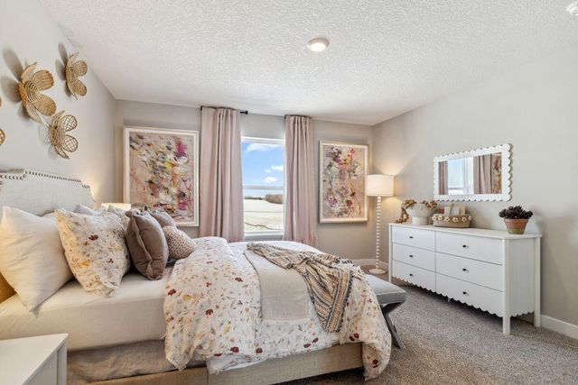17641 Dresden Place, Lakeville, MN 55044