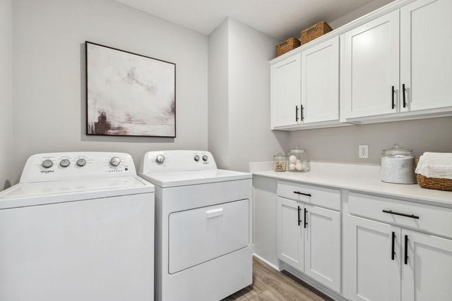 17641 Dresden Place, Lakeville, MN 55044