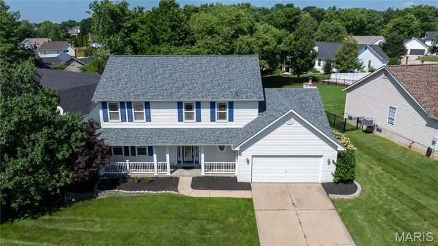 37 Meadow Spring Drive, St Charles, MO 63303