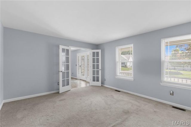 37 Meadow Spring Drive, St Charles, MO 63303