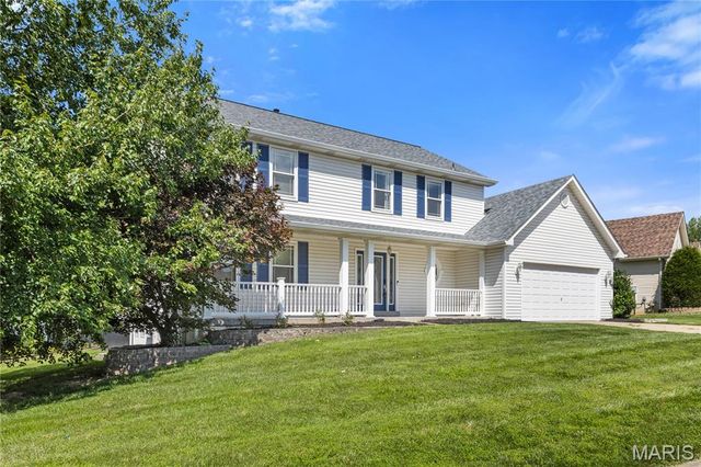 37 Meadow Spring Drive, St Charles, MO 63303