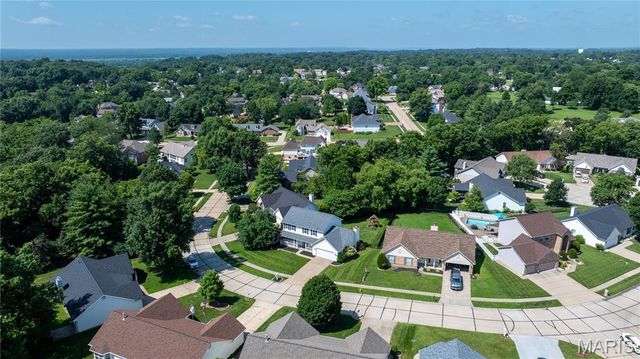37 Meadow Spring Drive, St Charles, MO 63303