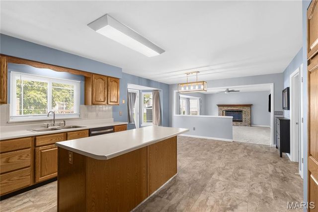 37 Meadow Spring Drive, St Charles, MO 63303