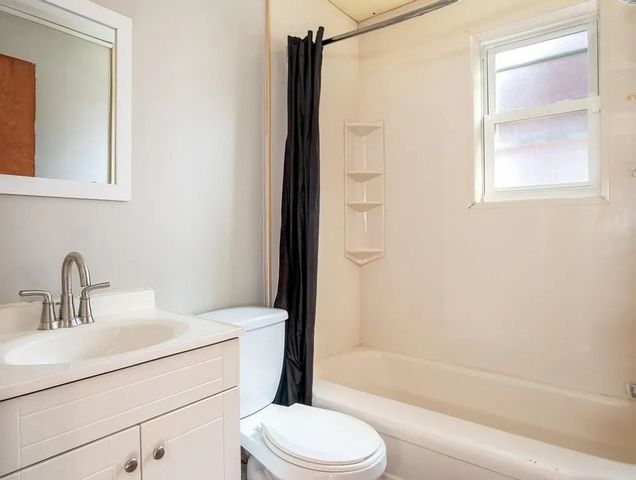 801 23rd St, Ambridge, PA 15003