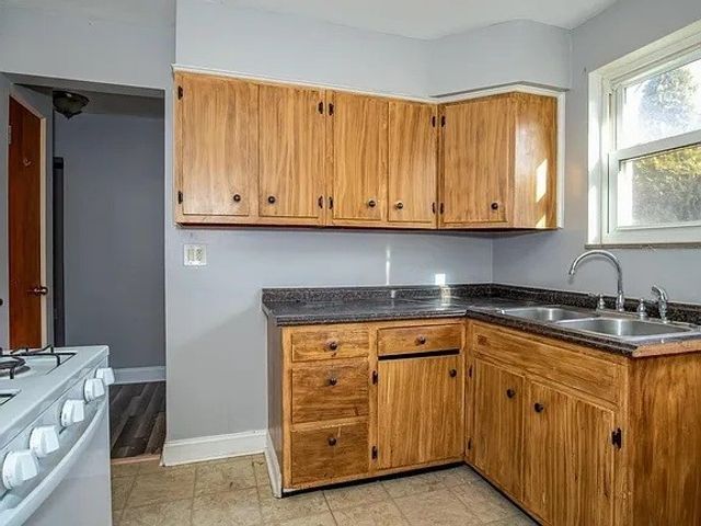 801 23rd St, Ambridge, PA 15003