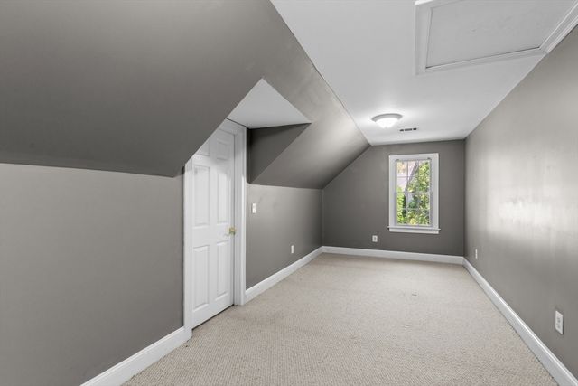 5 Summerwind Ln, Falmouth, MA 02556
