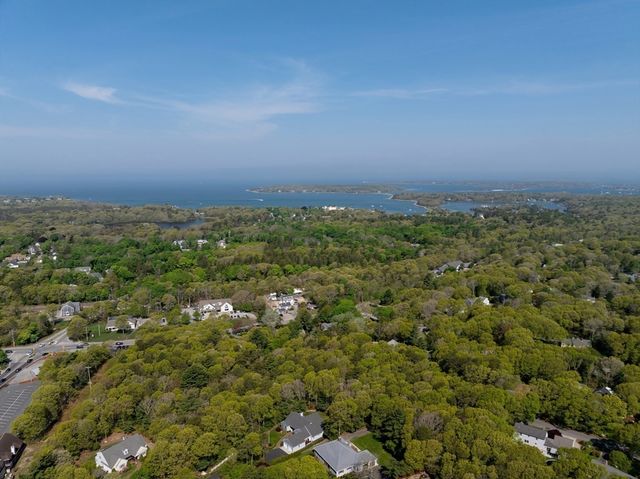 5 Summerwind Ln, Falmouth, MA 02556