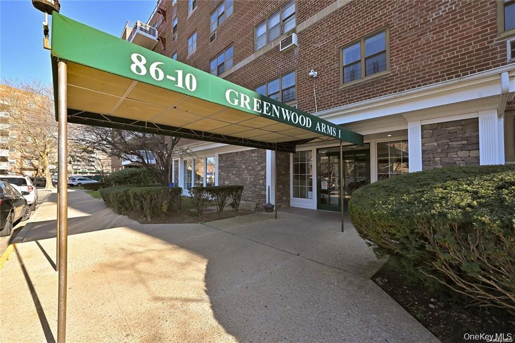 8610 151 Avenue 4N, Howard Beach, NY 11414 — exterior